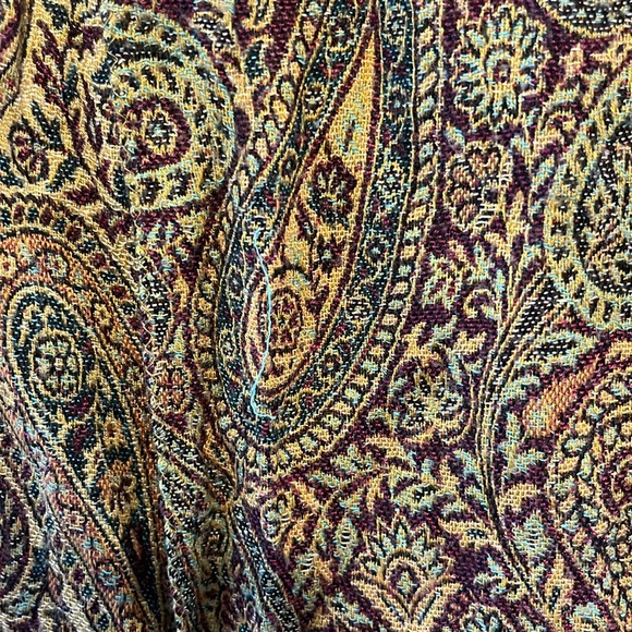 Sambar | Paisley Scarf - Picture 7 of 10